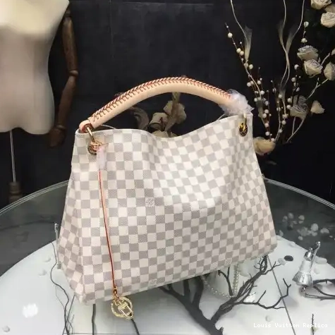 LV Bags 19T1L0047 0324